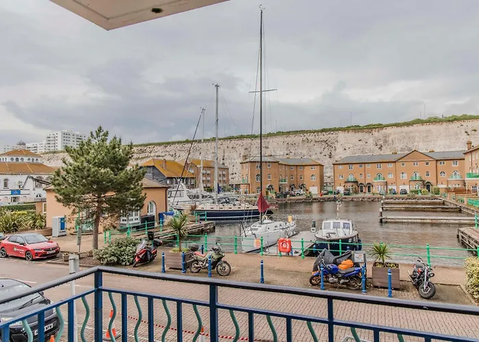 Flash Sale Kemptown 3 Bedroom Flat Bn278Nep