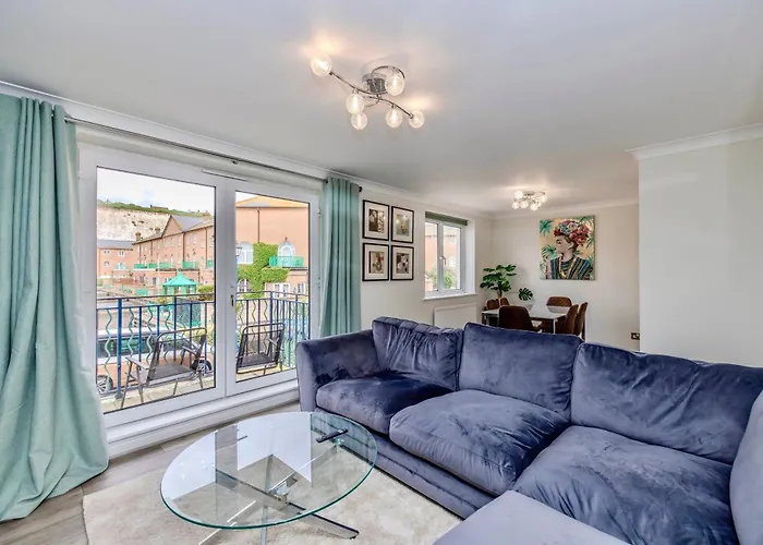 Flash Sale Kemptown 3 Bedroom Flat Bn278Nep